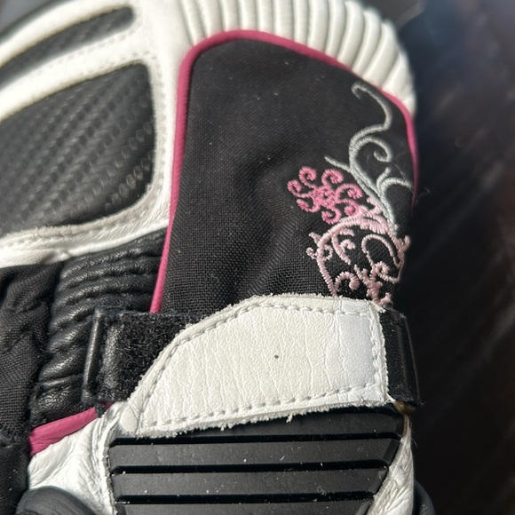 New Scorpion Riding Gloves Size XS - Picture 4 of 4